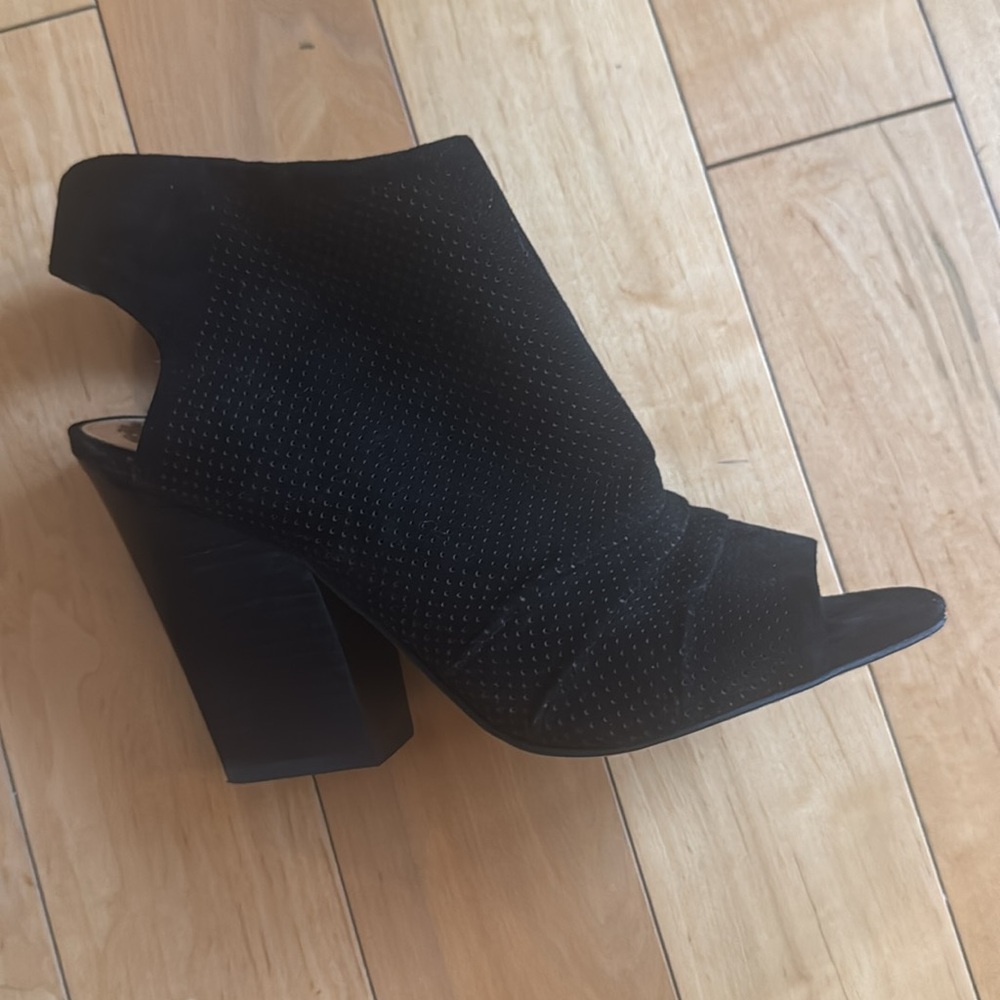 VC Peep-toe Bootie - Picture 3 of 3